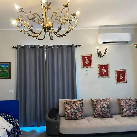 Frederik Qerret Apartmán