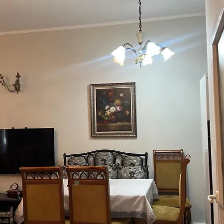 Frederik Qerret Apartmán *