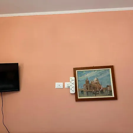 Frederik Qerret Apartmán *
